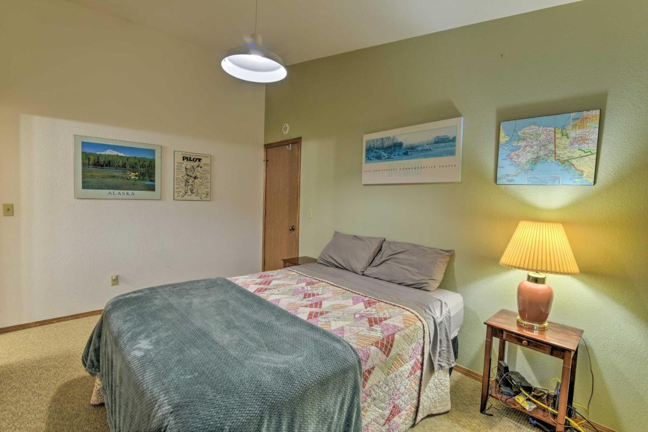 אנקורג' Spacious Family Home With Deck And Million-Dollar View מראה חיצוני תמונה