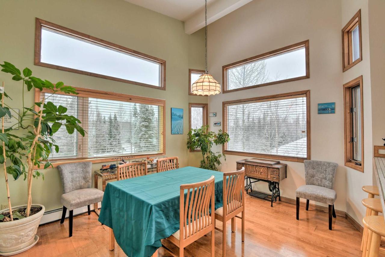 אנקורג' Spacious Family Home With Deck And Million-Dollar View מראה חיצוני תמונה